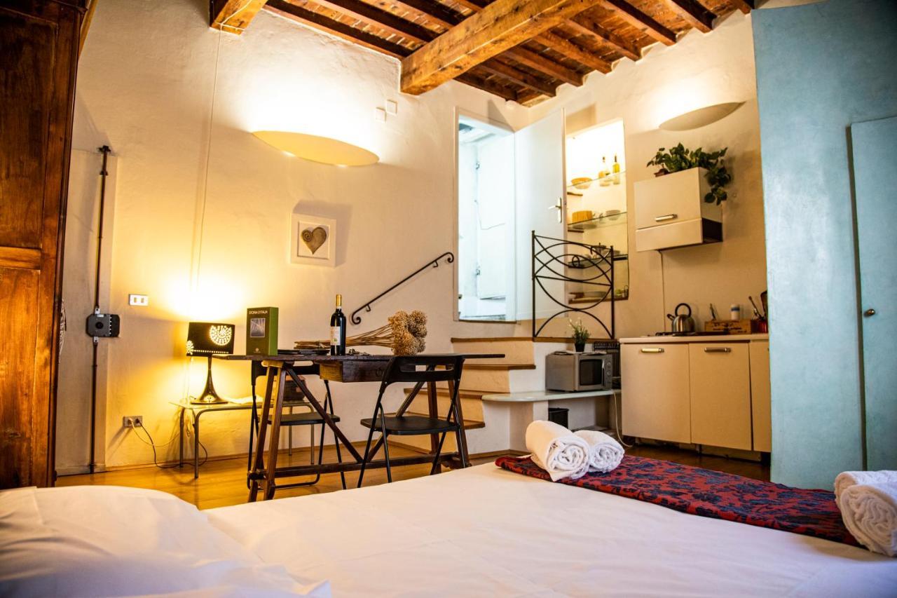 شقة Studio In Tornabuoni Within A Renaissance Building فلورنس المظهر الخارجي الصورة